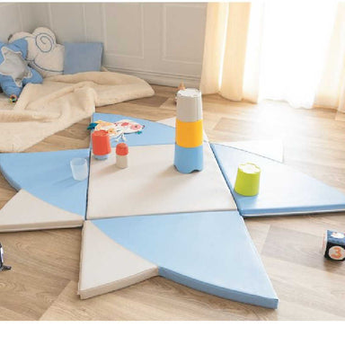 Lotus Ball pit for little kids laid out as a playing mat in blue and white