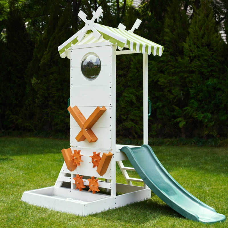 Aloe Outdoor Mini Playset with water playstation in a backyard