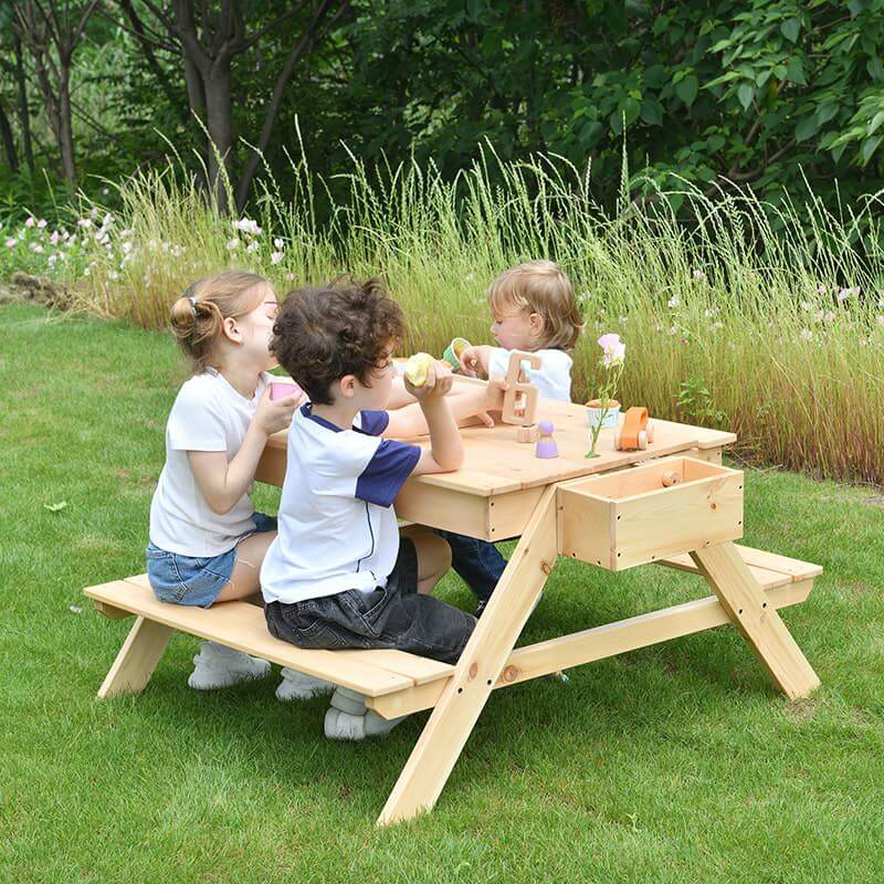 Avenlur Mojave - Outdoor Picnic and Sand Table Corner View Showing A Group Of Kids Sitting