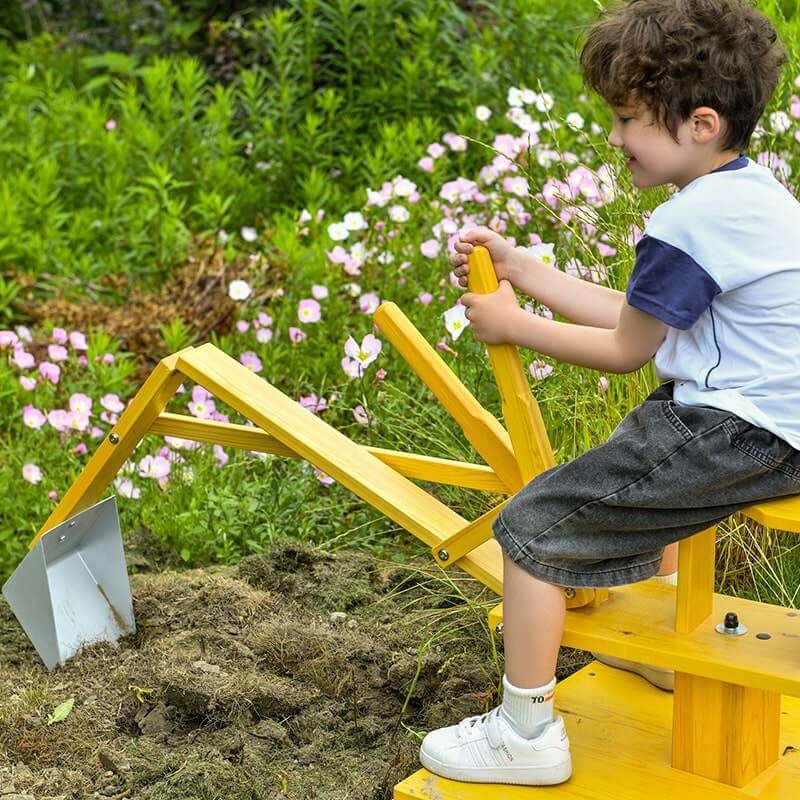 Avenlur Outdoor Excavator Scooping Dirt