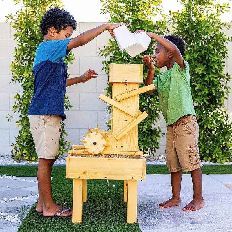 Avenlur Outdoor Wooden Water Table For Kids Toddlers Side View2 Kids Pouring Water