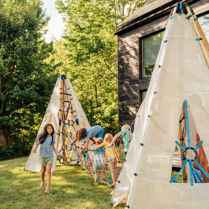 Bijou Mainstay Duo Rambler Bundle – kids playing on modular outdoor playset