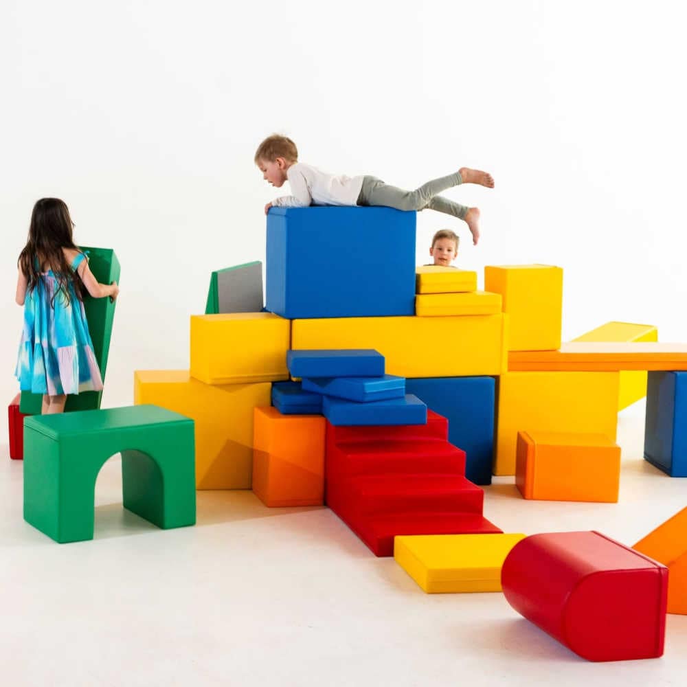 iglu soft play set castel multicolor front view