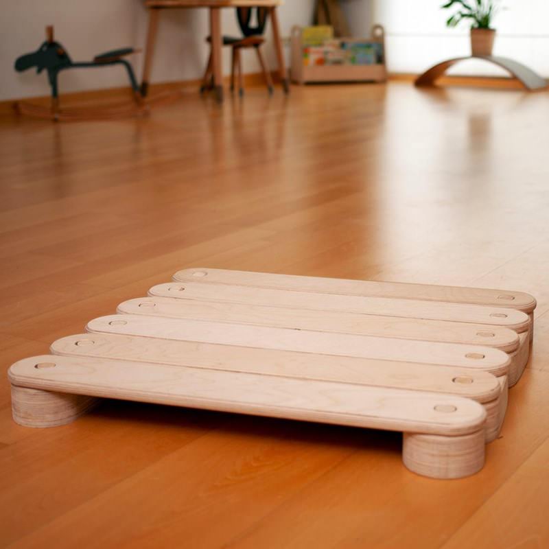 Kidodido Balance Beam and Stepping Stones Set Balance Beam Top View On A Square Position