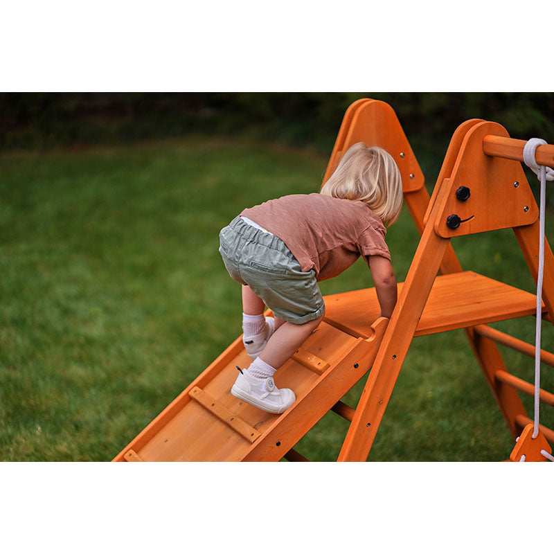 Avenlur Juniper Folding Indoor Outdoor Playset – frame construction detail
