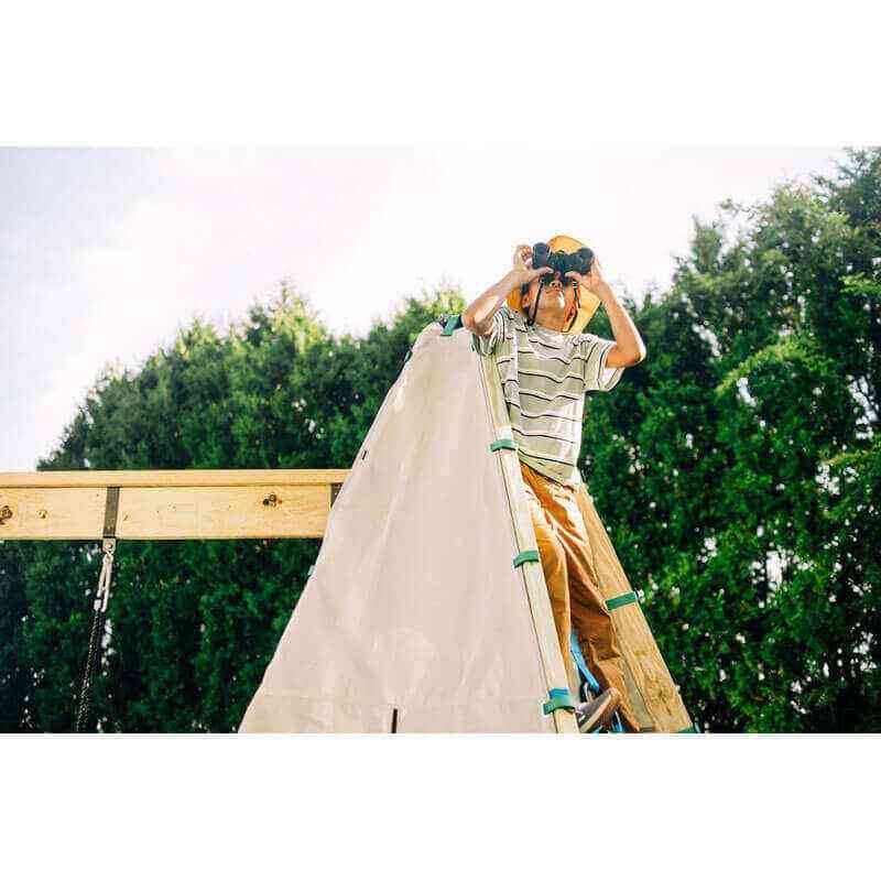 Bijou Big Bijou – child climbing on Mainstay