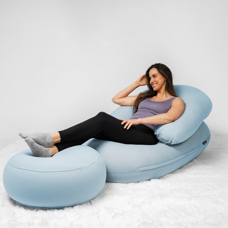 Moon Pod Bundle (Moon Pod + Backrest + Footrest) – Neptune Blue seat, backrest and footrest in use