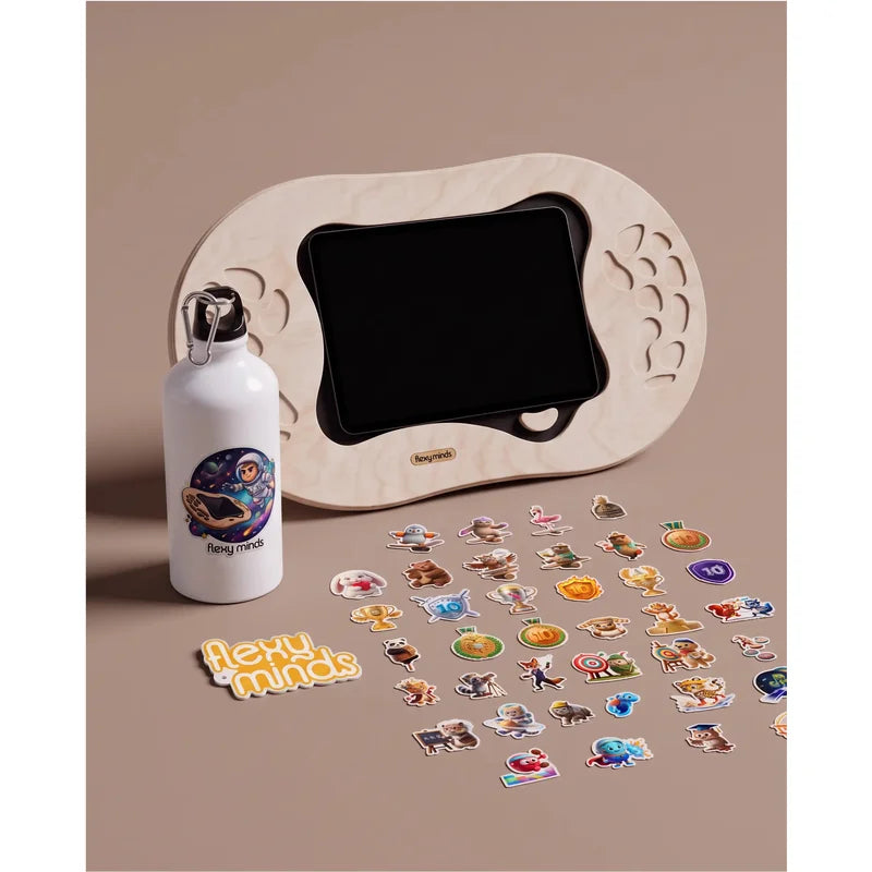 Flexyboard™ – Limited Edition board with bottle, stickers and backpack charm