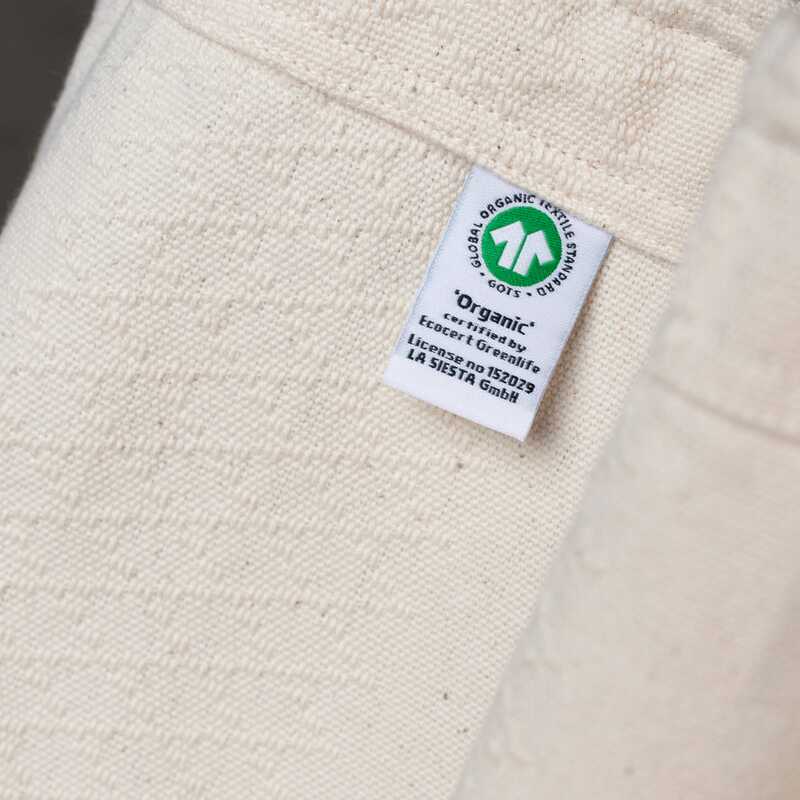 Udine Organic Latte - Organic Cotton Hammock Chair with FSC® certified Eucalyptus Stand – organic cotton care label closeup