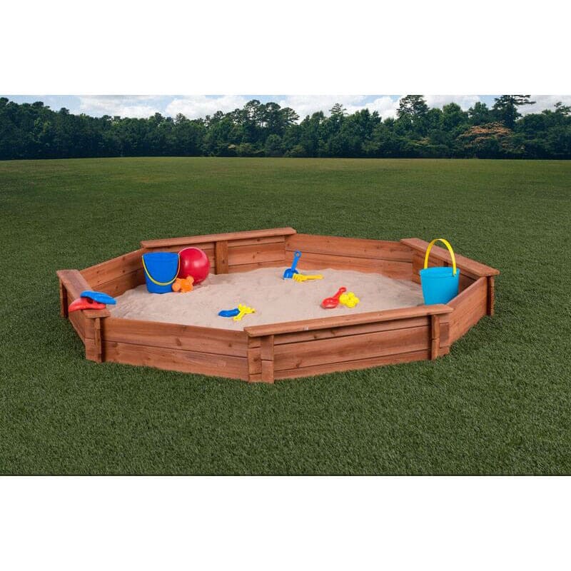 octagon_wooden_sandbox_with_cover_with_beach_toys