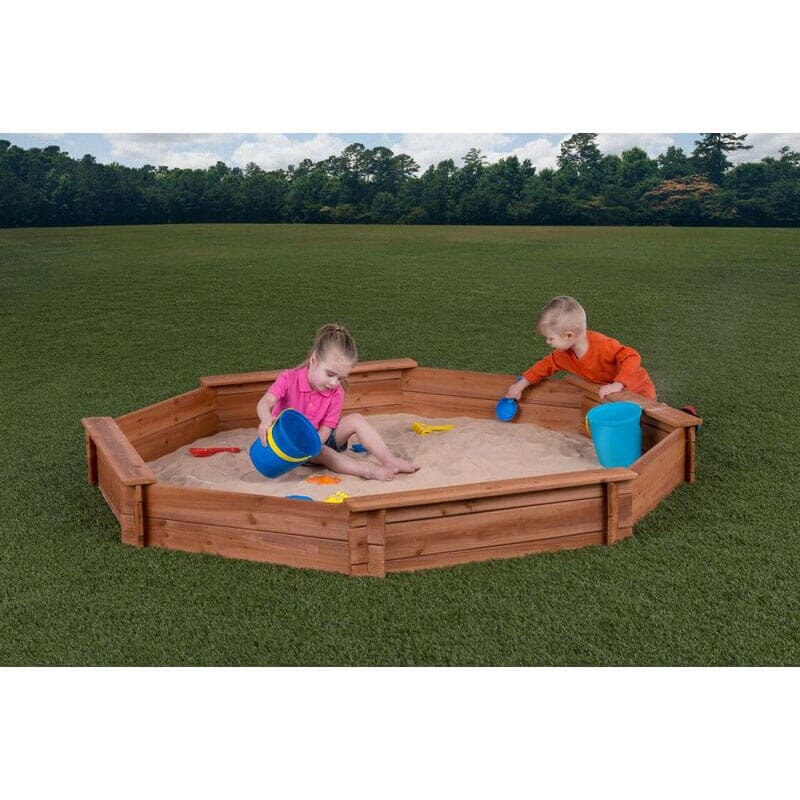 octagon_wooden_sandbox_with_cover_with_kids_playing