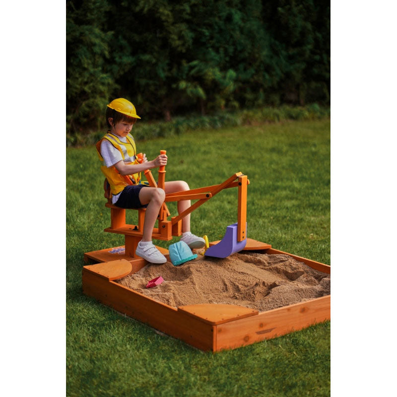 sandbox_works_with_avenlur_excavator_girl_playing