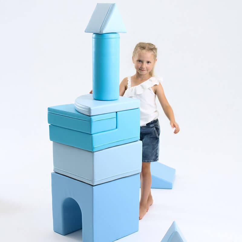 soft_play_set_castle_blue_girl_building_chimney