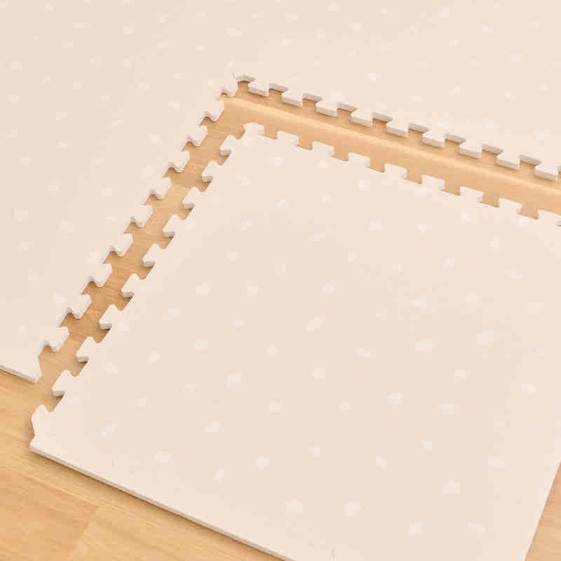 TumbleHouse Beige Polka Dot foam play mat tile detail