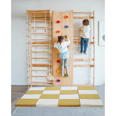  Avenlur Walnut Climber Mat under the Avenlur Walnut playing